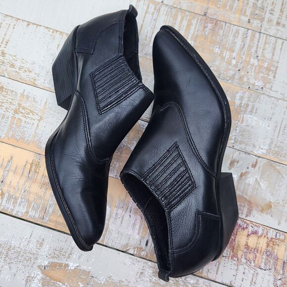 Zodiac Black Leather Ankle Booties - Picture 4 of 9